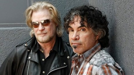 Daryl Hall and John Oates. Photo by VC Reporter.