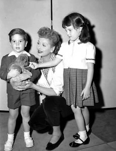 Lucy with children Lucie Arnaz and Desi Arnaz Jr. Photo courtesy of https://theincrediblelucilleball.tumblr.com/