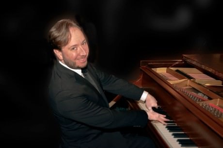 Pianist Thomas Pandolfi. 