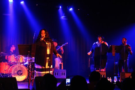 Maysa and band. Photo by Malcolm Lewis Barnes.