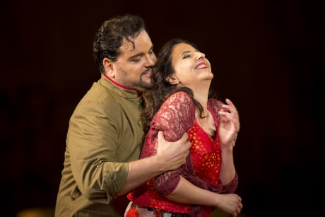 Rafael Davila (Don José) and Géraldine Chauvet (Carmen). Photo by Scott Suchman.