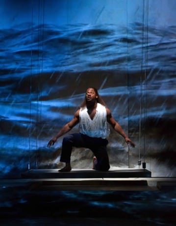 Wayne T. Carr (Pericles). Photo by Photos by Teresa Wood.