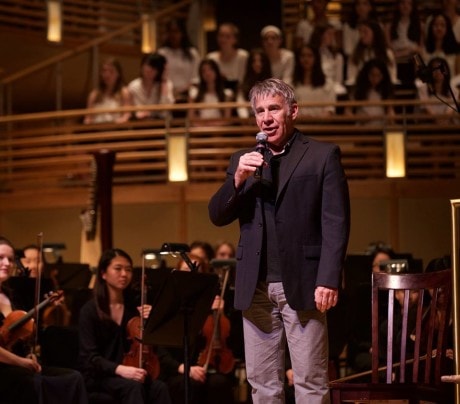 Composer Stephen Schwartz speaks to the audience before the performance. Photo by Carmelita Watkinson.