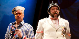 Robert McLean (Pirate King) and Matt Kahler (Major General) in The Hypocrites' THE PIRATES OF PENZANCE. (Photo: Evgenia Eliseeva, courtesy of American Repertory Theatre)