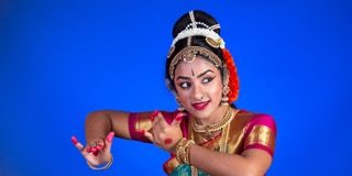Dancer Sumi Rao. Photo by Siva Photography.