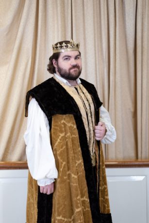 Spencer Pilcher as Richard III in 'Richard III' by Britches and Hose Theatre Company. Photo by Kat Thomas.