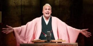 Lessons in Japanese culture, language, and humor in ‘Katsura Sunshine’s Rakugo’ at Off-Broadway’s New World Stages