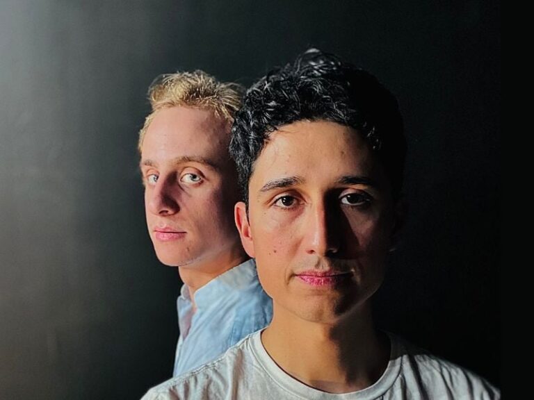 Heart-rending queer crush in ‘Pondering About My Memories’ at Teatro de la Luna