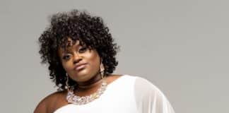 Nova Y. Payton’s salute to Aretha Franklin succeeds at Signature Theatre